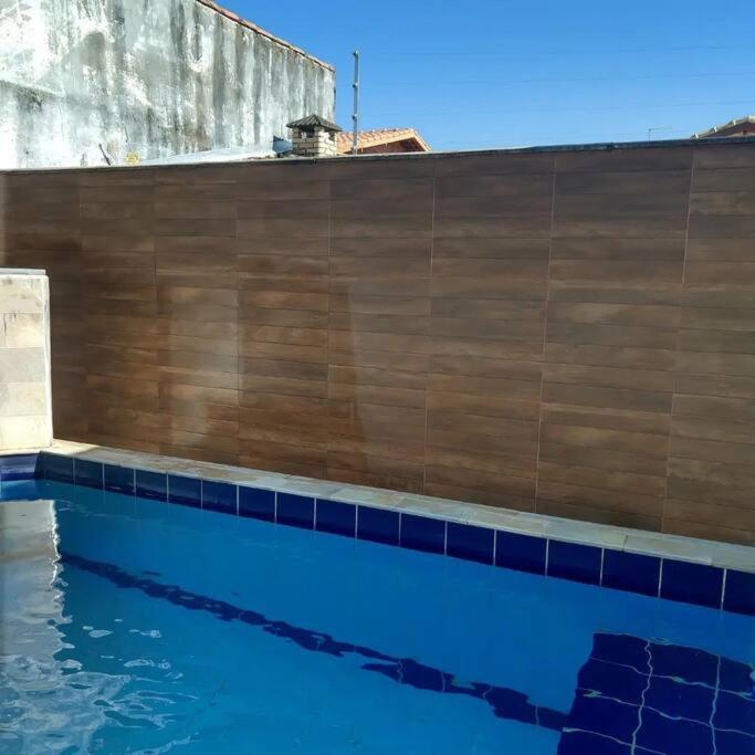 Casa Em Itanhaem Com 2 Quartos Garagem P 2 Carros, Churrasqueira, Piscina 200 M Da Praia Exterior photo